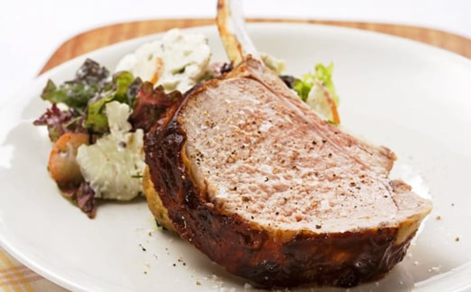 1899 - Kotlettracks East med sallad på äpple och blomkål