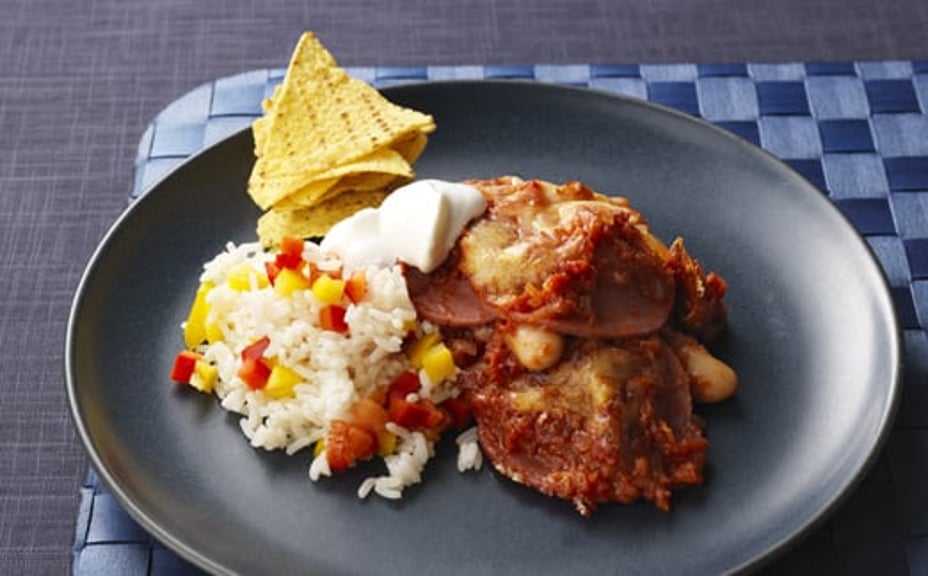 1922 - Tacogratinerad nötkorv med paprikaris och gräddfil