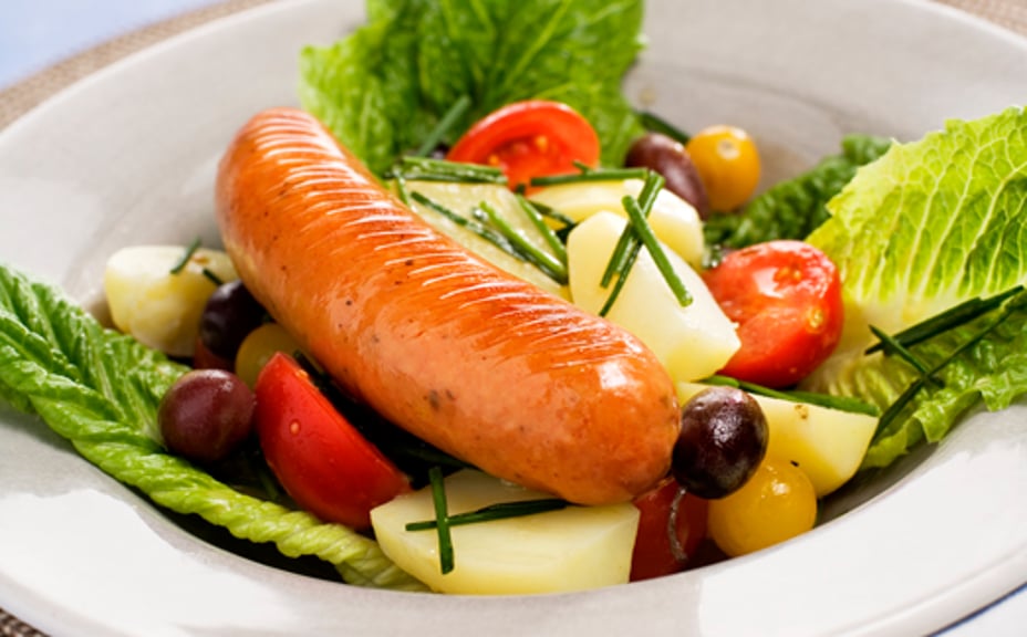 1854 - Bratwurst och potatissallad med äppelvinägrett