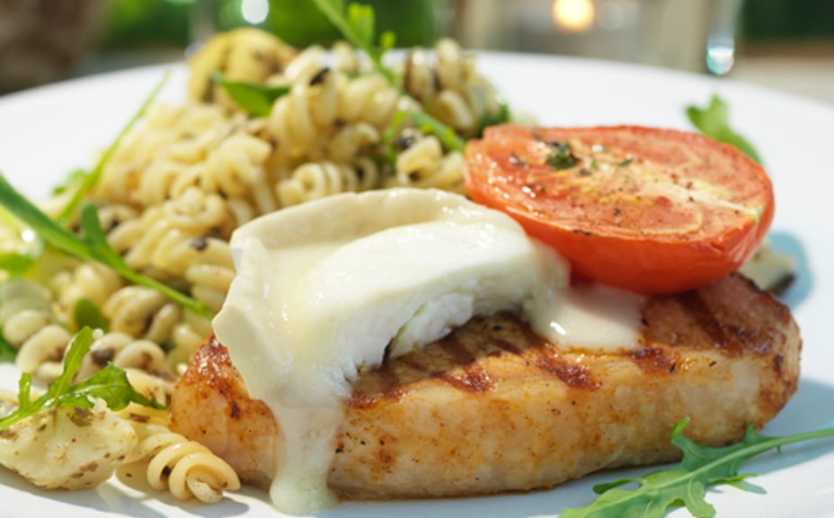 1617 - Grillad Deli Piggham noisette med ljummen pasta