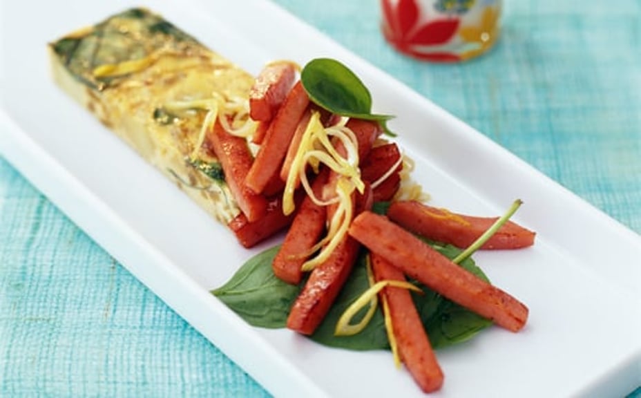 1505 - Strimlad falukorv med tortilla och babyspenat